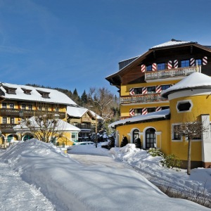 Seminarhotel - Außenansicht Winter - Symposion Hotel Pichlmayrgut 