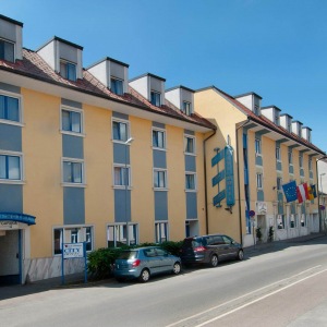 Seminarhotel - Außenansicht - Symposion City Hotel Stockerau