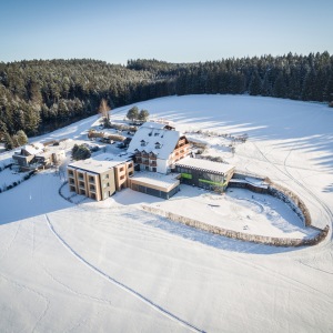 Kongresshotel - Außenansicht Winter - Symposion Hotel Schwarz Alm Zwettl 