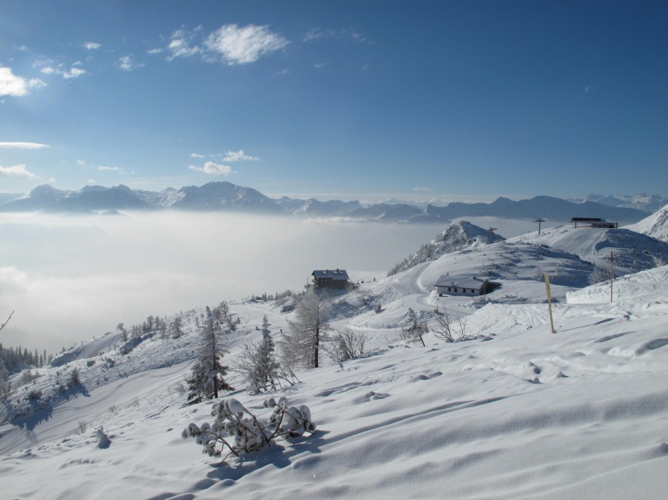 Freuen Sie sich auf Skitouren oder ausgedehnte Winterwanderungen auf dem weitläufigen Plateau. 