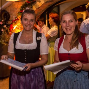 Julia und Maria sorgen für den perfekten Ablauf Ihrer Veranstaltung im Pichlmayrgut