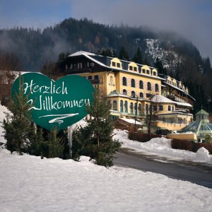 Außenansicht Winter - Symposion Hotel Pichlmayrgut