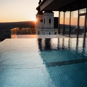 Infinity Pool im Hotel Schachner - Wachau mit allen Sinnen